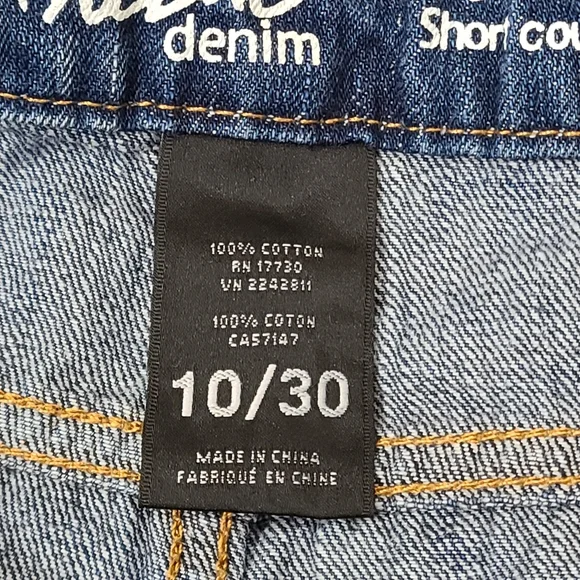 Mossimo Denim American Flag patriotic disstressed jean shorts size 10 - Picture 6 of 8